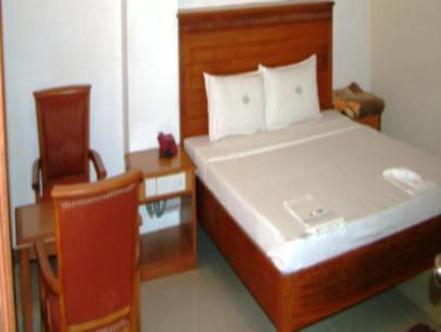 Hotel Chitra Park Tiruchchendūr 객실 사진